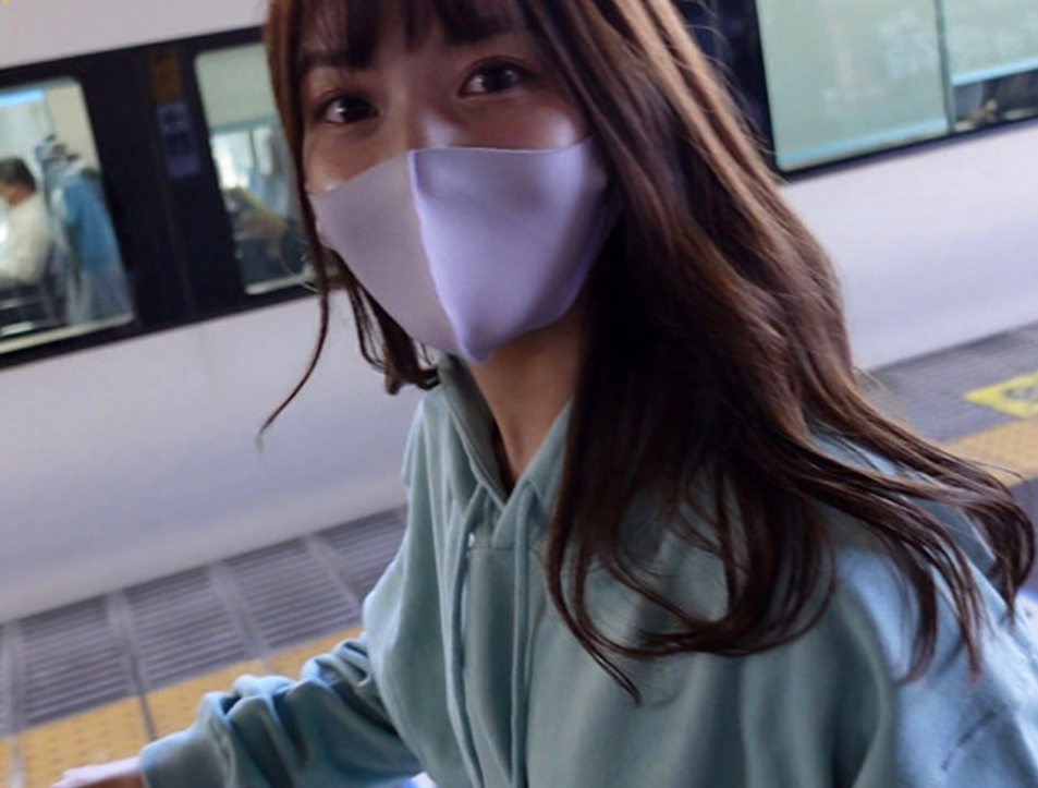 ☆ハメ撮り×温泉×おもちゃ☆美少女と行く旅館旅行・着いて早々始まる濃厚SEX・部屋でお風呂でヤリまくり【夏木りん
