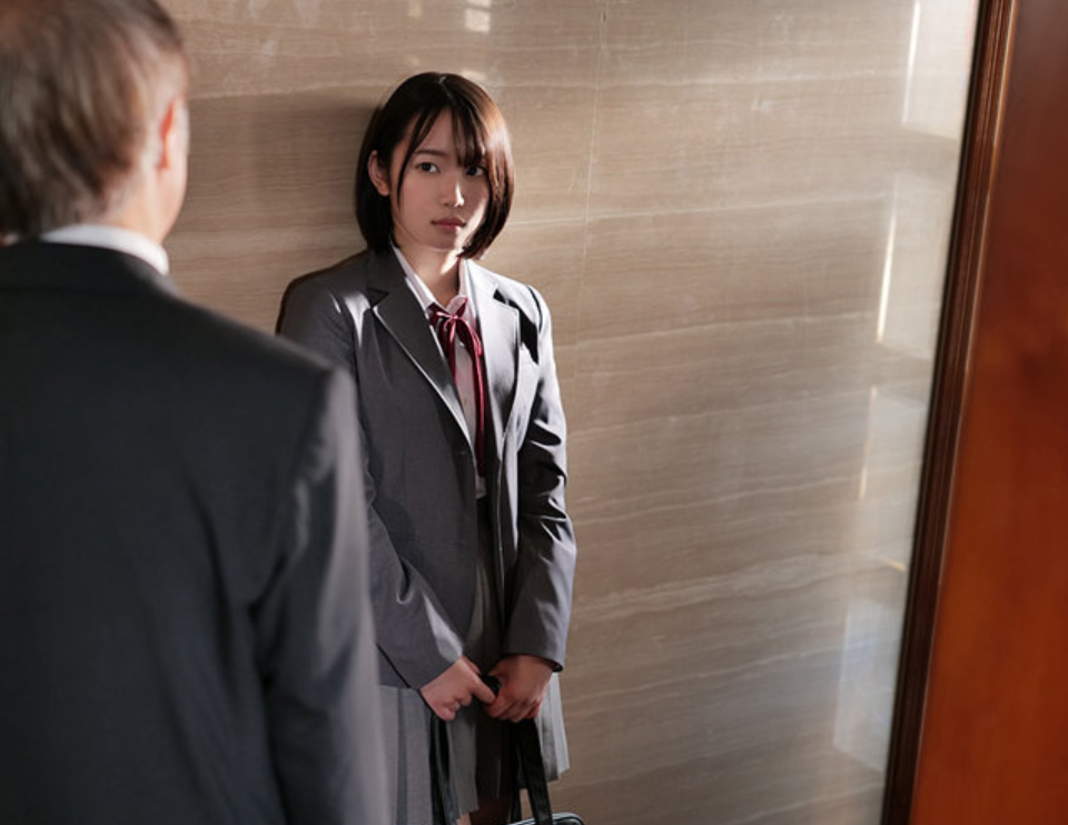 【女子校生レイプ】母の再婚で出来た新しい家族、そいつは若い女が大好きな奴で...同じ屋根の下で好き放題蹂躙し...	架乃ゆら