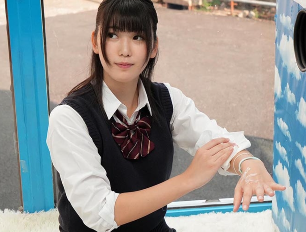 【マジックミラー号】この可愛い女子高生が彼氏のチ●ポ当てクイズに挑戦する！当たれば賞金ですが外れればもちろん…