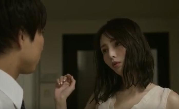 綺麗な女性上司と2人きりで休日出勤・エアコン故障で汗だくに・胸元がはだけていつもよりエロくてガマンの限界★広瀬りおな★