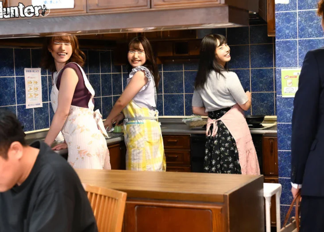 【夫婦交換】”今日の相手は誰かな？”3組の見知らぬ夫婦同士が同居し家事も体もシェア！他人の妻を抱き快楽を共有しちゃう！