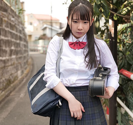 SEXに興味津々な美少女女子高生・性的好奇心は徐々に歪んだ性衝動になっていく・オジサンに虐められて絶頂★藤田こずえ★
