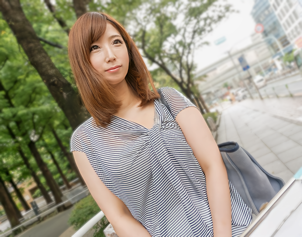 【熟女ナンパ】普段は品のある人妻が、カメラの前で豹変…！「だって…気持ちよすぎて…」流れる汗と喘ぎで乱れ続けるスケベ女！