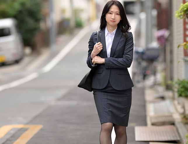 【女上司】部下に秘めたマゾ性を見抜かれ昼休みにSMホテルで躾けられる！苦痛と快感が交錯し何度も絶頂へと導かれる■水戸かな