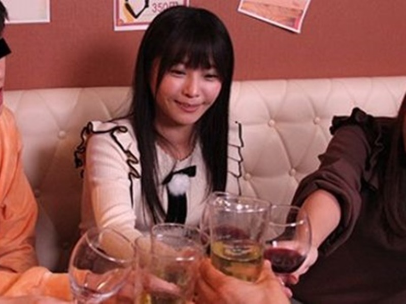【女子大生】『これがウチのサークルの新歓よ』二人の女先輩もエグい！飲まされハメられマワされ…中出しまでイク？