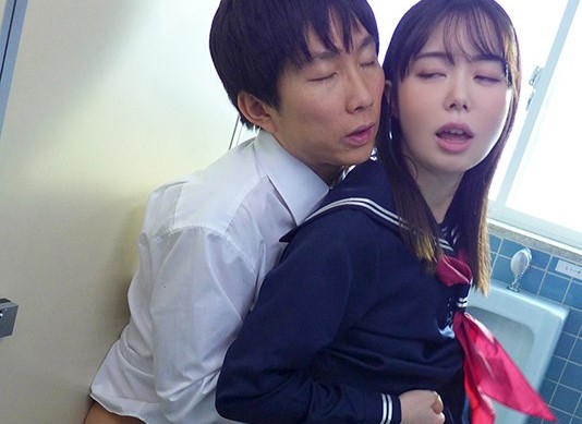 担任の既婚者先生を囁き誘惑する美少女JK・可愛いコの誘いに理性が吹き飛び学校内で背徳SEX★百瀬あすか★