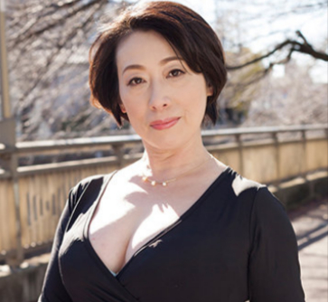 【熟女】五十路とは思えない美貌と巨乳に圧倒！熟れた体に夢中で腰を打ちつけ、濃厚に注ぎ込み中◯し三昧■柏木舞子