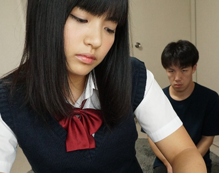 【生意気ロリ娘】家庭教師に興味津々なスケベ少女に密着指導…大胆な誘惑に理性が吹き飛んでしまい…■根尾あかり