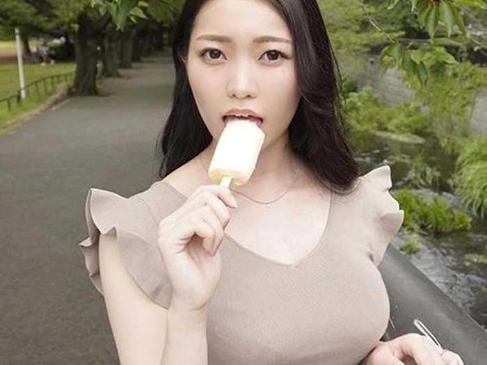 【若妻AVデビュー】結婚1年目で性欲爆発！着エロしか出てなかった清楚妻がギリギリ限界露出からガチ本番へ！