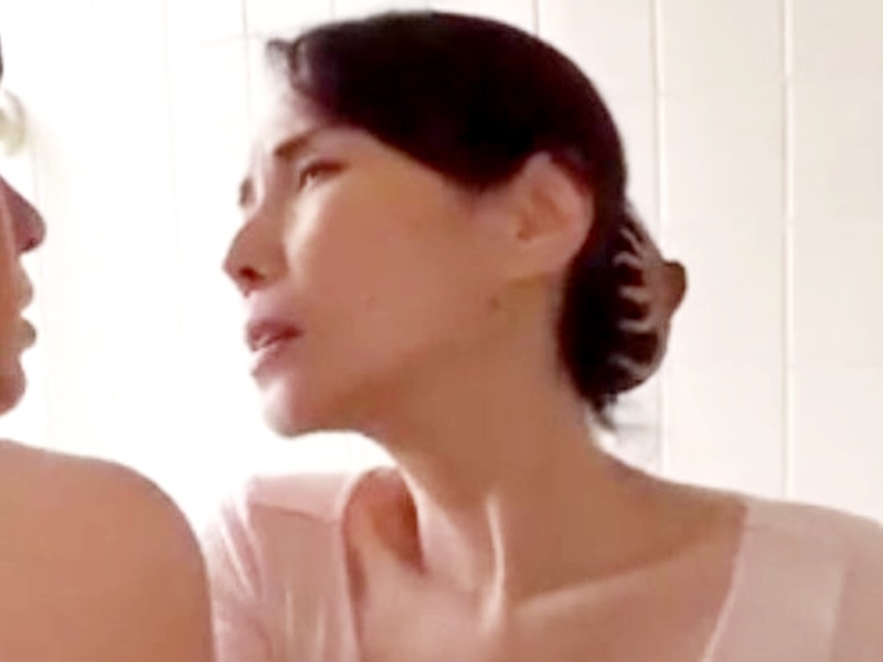 【嫁の母】無防備に揺れる爆乳を目の前に娘婿は理性崩壊！欲望に火がつき人妻の体を貪り尽くす背徳の同居生活■山口珠理