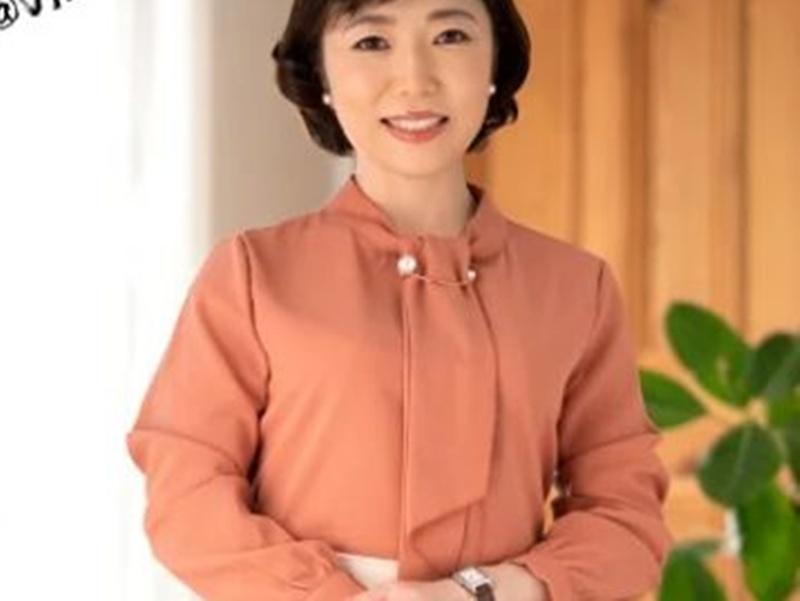 【四十路妻】「旦那以外とも経験あります…」好奇心旺盛な46歳妻が初めての撮影で大胆告白！ ■二宮小夜子