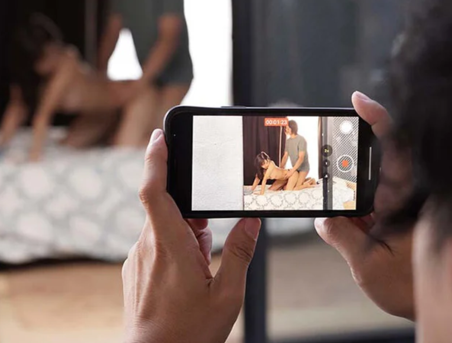 【女子大生レイプ】「この動画拡散するぞ？ｗ」彼との営みを盗撮されてしまったJD、動画をネタに脅されて寝取られ強姦■本郷愛