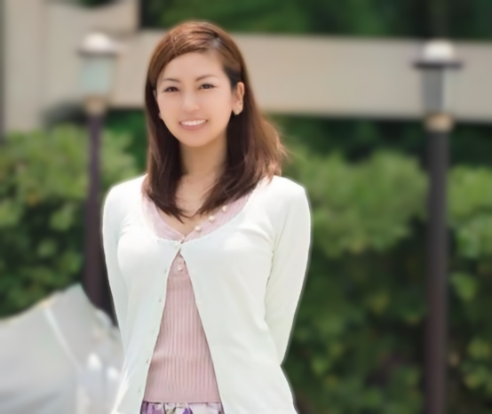 【素人妻ナンパ】「名古屋まで来てくれて嬉しいです…」地元で初めての撮影に挑む34歳人妻 ■草刈みずき