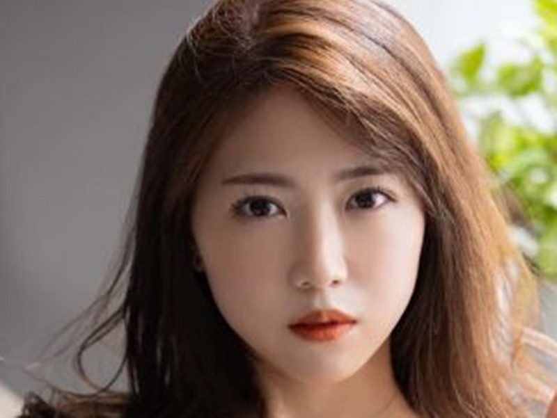【人妻デビュー】「恥ずかしいですけど…ずっと憧れてました」32歳の新星が巨乳を晒し輝く肉体で初めての絶頂■一乃あおい