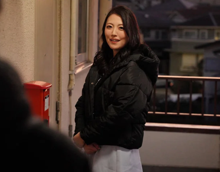 【人妻】「ずっと一緒にいてくれるよね」甘い囁きに抗えず隣の部屋の奥様と巣ごもりし朝から晩まで快楽漬け■木下凛々子