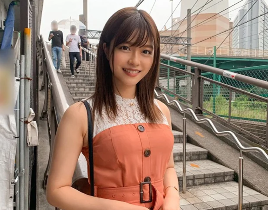 【素人女子大生】「えぇ...撮るの～？♡」裏アカで釣れた激レア美少女を持ち帰り！ガチSEXを余すことなく撮影