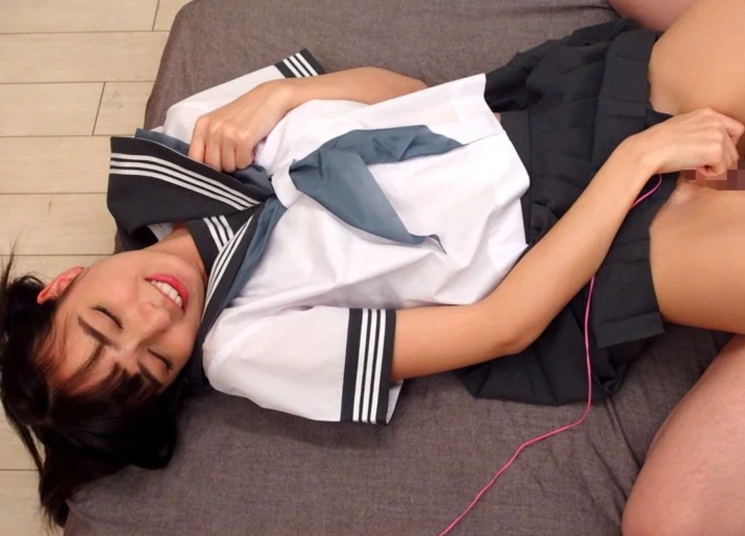 【女子校生】処女卒業したばかりのハーフ美少女がエロ動画に挑戦！痴女化しハメ撮りまで淫らに乱れる■西田カリナ