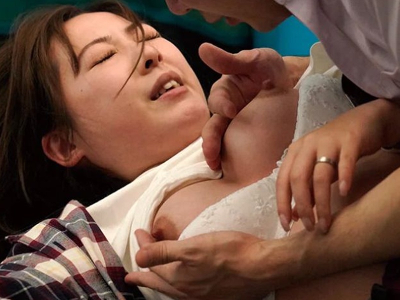 【ながえスタイル】~夫婦交換~キャンプの夜に隣夫婦と流れでエロスレンダー若妻を交代し…背徳の不倫性交！■君塚ひなた