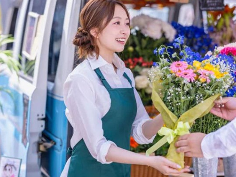 【夫婦交換】「妊娠のために我慢しなきゃ…」寝取られ癖の旦那がスレンダーエロ美乳な美人主婦を不倫させようと…青空ひかり