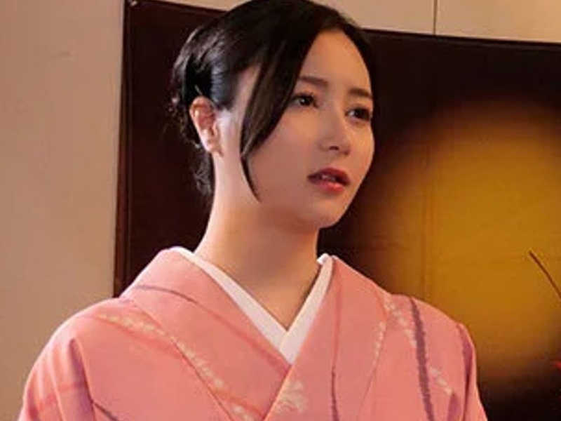 【旅館妻NTR】『あなた...ごめんなさい...』スレンダーエロ美乳な美人主婦が泥酔客に寝取られセックス！白峰ミウ