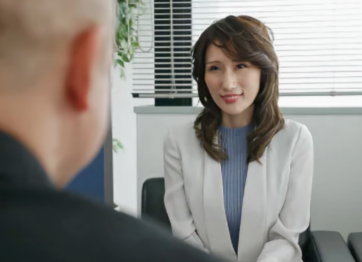 【浮気する熟女】完璧すぎるデカ尻でスレンダー美乳美人なエロおばさんと秘密のセックス！快楽だけに溺れていく■JULIA