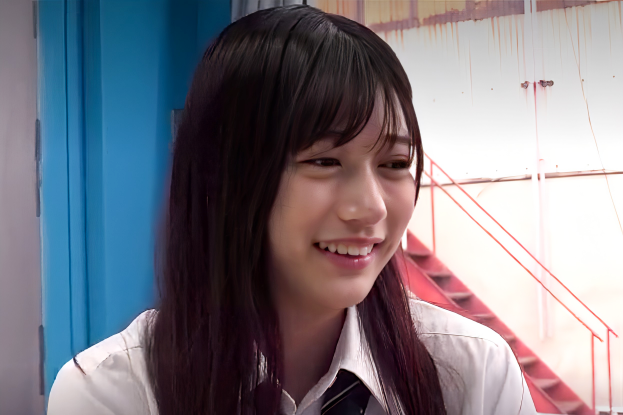 【マジックミラー号】"男の人はこうすれば悦ぶのよ♡"制服姿のスレンダー美乳なロリ素人JKをナンパしMM号に連れ込むと…