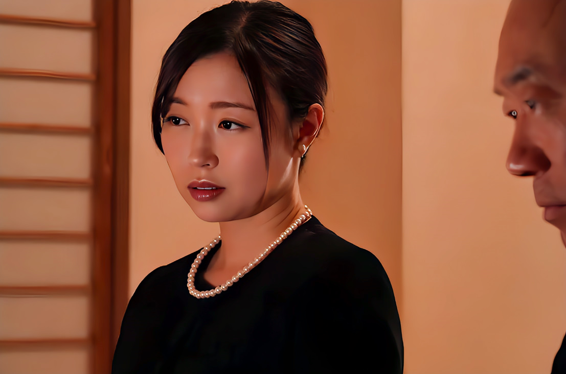 【人妻NTR】「まだ夫を亡くしたばかりなのに...」スレンダーエロ美乳な美人未亡人が喪服姿のまま他の男性と...流川はる香