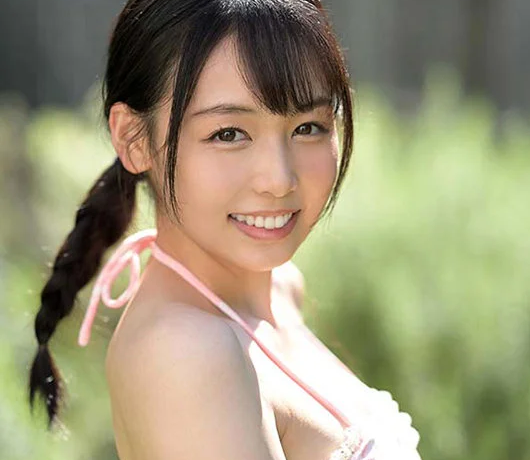 【美肌な19歳】「初体験は18歳になってからデス♡」純情そうなフリしたエロロリ美少女がアダルト動画に出ますが…■時田亜美