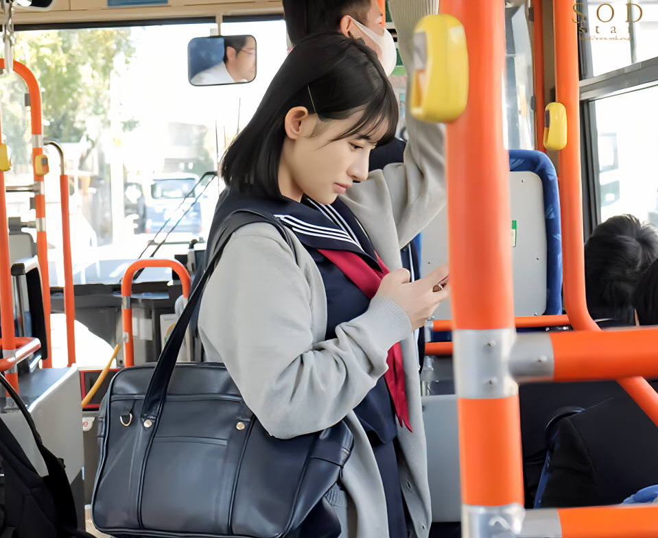 【JK痴漢】「また今日も触られた…」バス通学のエロロリ美少女女子高生は痴漢されると感じてしまうようになり…宮島めい