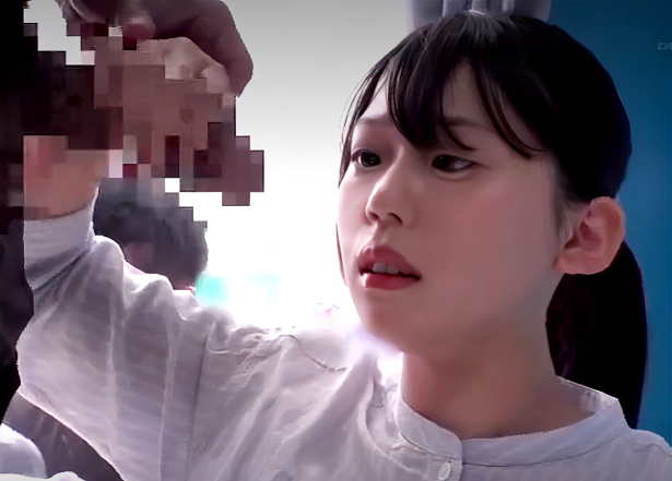 【マジックミラー号】「育児でずっとシてないです…」素人のエロ美乳な美人主婦が男優のデカチンで欲情してしまい…