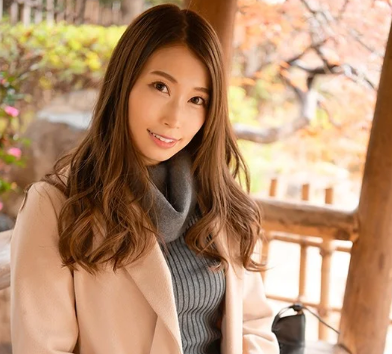 【ギャル風女上司】「一回だけだからね？♡」見た目はチャラそうな女先輩がプライベートでもやっぱりエロかった！佐伯由美香