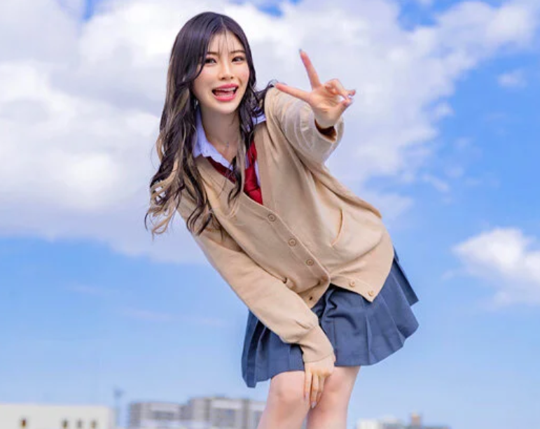 【優しいギャルの筆おろし】「ウチで良かったら…相手しようか…？」困っている男を放っておけないエロギャルJK■神木麗