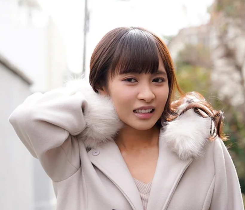 【性別転生】「あれ？俺は女子大生に…？」朝起きたら突然エロスレンダー美乳なJDになっていた男が取ったスケベな行動は…