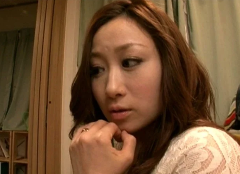 【熟妻レイプ】「妻がヤられている所をみたい...」変わった性癖の男がエロ巨尻なおばさん主婦を寝取らせようとしますが…