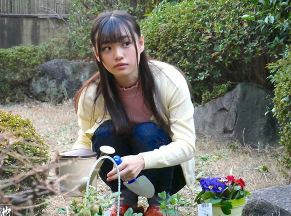 【若妻レイプ】「またあのオッサンが来たわ…」ロリ顔が評判の美人妻が旦那の上役に今日も寝取られ犯される...花音うらら