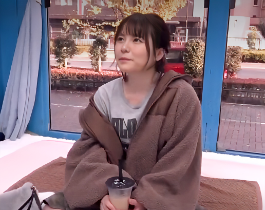 【MM号】「韓国の男の人って素敵…♡」ミーハーなギャル風素人美少女に声かけナンパ！車内に連れこみスケベ行為！