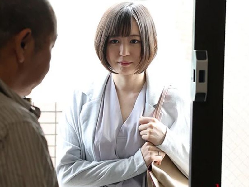 【ながえスタイル】~不倫妻~「会社が倒産するなんて…」夫を許してもらうために体を捧げるエロ美乳な美人主婦ですが…