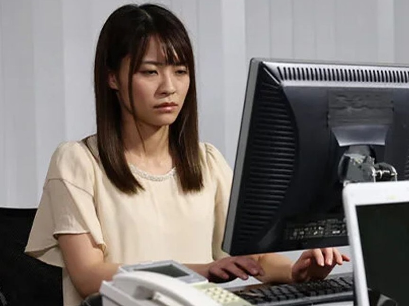 【ながえスタイル】~人妻レイプ~「バラされたくないんだろ？」秘密を握られたエロ美乳な美人主婦が言いなりになってしまい…