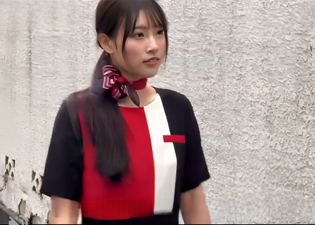 【看板娘】「いらっしゃいませー♡」スレンダーエロ美乳な本物美容店員に声かけナンパ！裏に連れ込みスケベ行為！