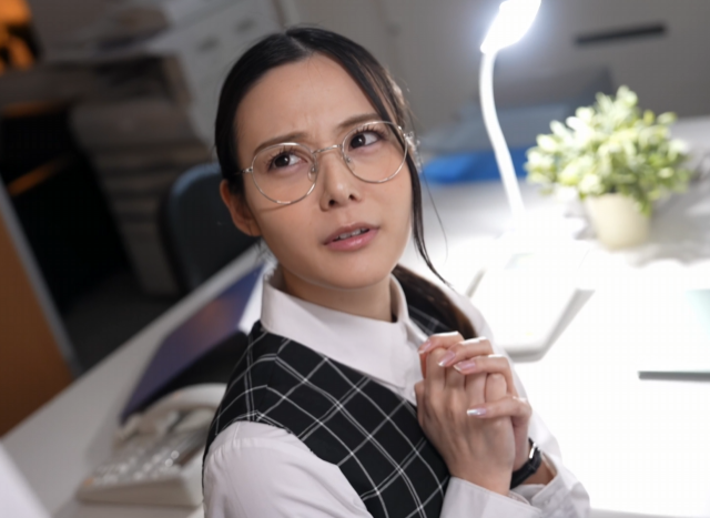 「コイツ、地味なクセにどエロいな...」スレンダーエロ美乳な美人OLが実はとんでもないドスケベ女だった件ｗ吉高寧々