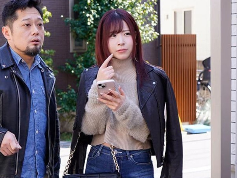 「見た目とセックスの時にギャップがすごい！」「思ったより巨乳だった！」と評判のエロ美乳な美少女沙月恵奈のエロ動画！