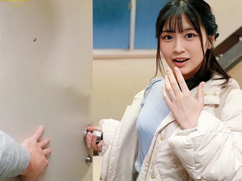 【デリヘル呼んだらクラスの子が来た！】スレンダーエロ美乳な美少女JD、実は風俗で働いていてスケベなことしてくれた！