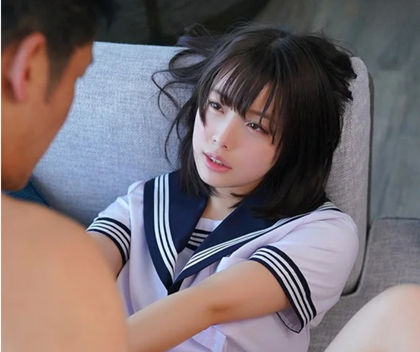 【女子高生】「私…先生のこと好きになっちゃったみたい…」ミニスカ制服のロリ顔女子高生が妻帯者の男を誘惑して不順異性交遊