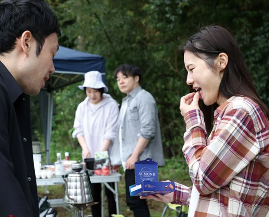 【ながえスタイル】「おい、夫婦交換って知ってるか…？」スレンダーエロ美乳な美人主婦が旦那の友人とキャンプしますが…