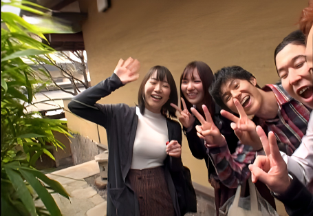【若妻ＮＴＲ】”あなた～私楽しんでるよ～！”勤め先の同僚と社員旅行に行った嫁から送られてきた衝撃の寝取られ動画に…