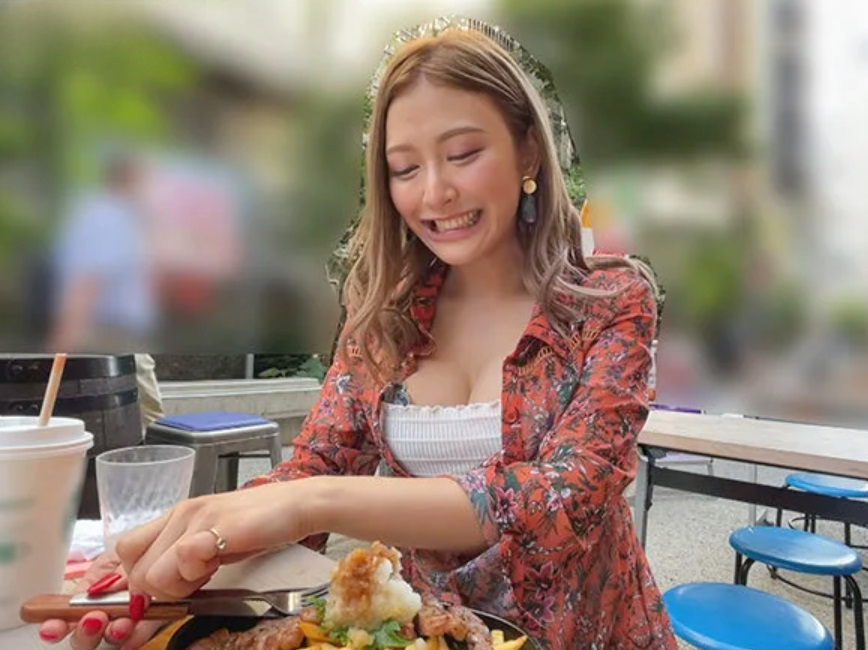 【美人ギャル】”チ●ポ大好きなの...はやくヤりたい...♡”出会い系で知り合ったダイナマイトな長身美女は肉棒漁りが好きで