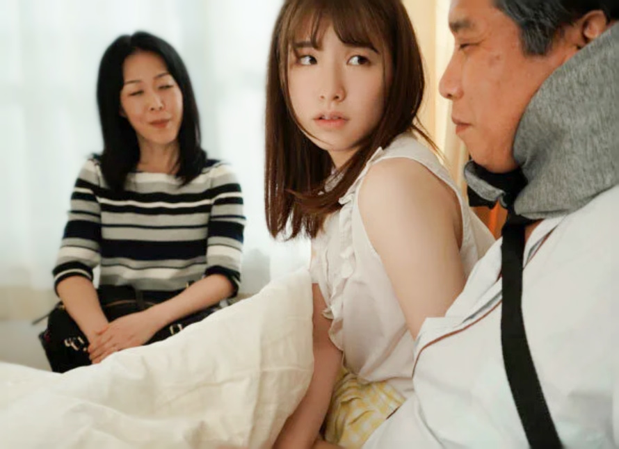 【義理娘】”母さんにまいのせいで落ちたって言うぞ...”セクハラされ振り払ったらケガをした義理父に弱みを握られて犯され