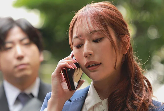 【調教美女】”今すぐあの道具を私の所に持ってきなさい！”部下に命じさせ持ってきたSM道具…女社長の裏の顔は牝犬だった！