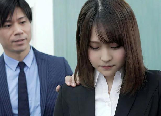 【美脚女子】”綺麗な脚見せてくれよ！な？”軽蔑している脚フェチセクハラ上司の卑劣な策によって相部屋にされ犯される