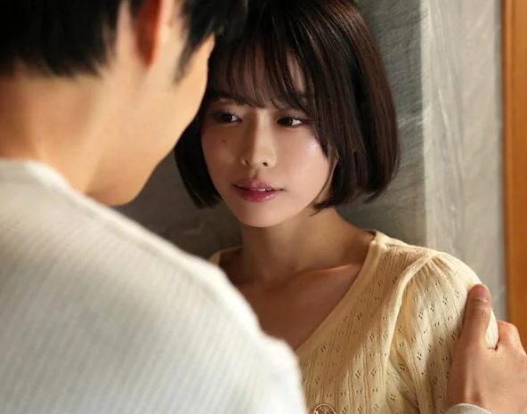【義理の母親】”あんな親父より俺の方が気持ちよくできるよ！”25歳年上の夫の連れ子が自分と年齢が近く身体の相性も良くて